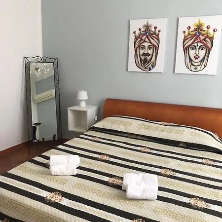 Himera Apartment *